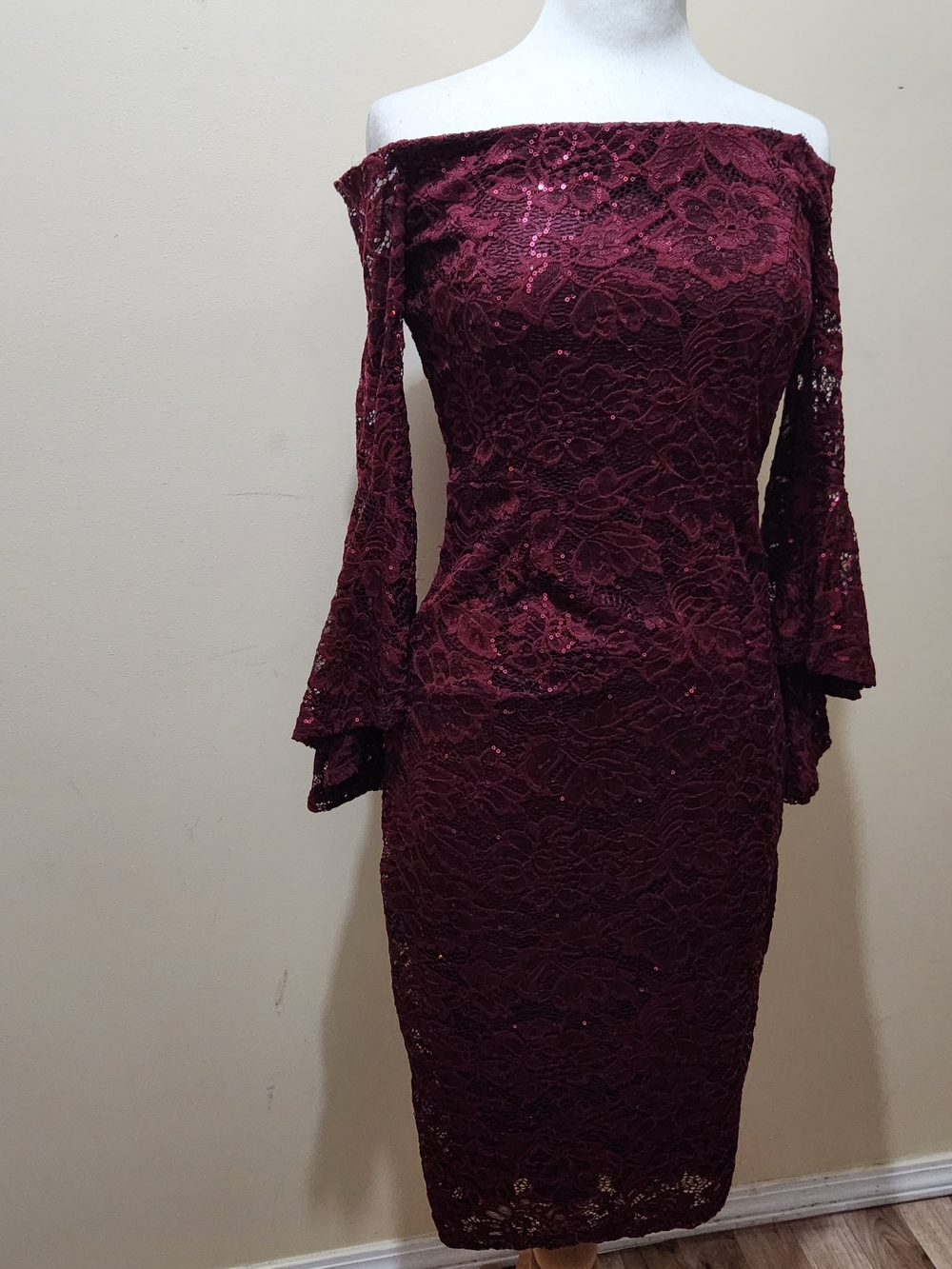 Off-Shoulder Burgundy Lace Midi Dress